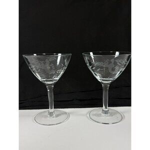 Vintage 2  Crystal Champagne 4oz Glasses Floral Design Elegant Stemware